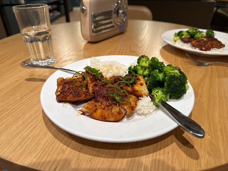 Sauteed hake with rice and broccoli