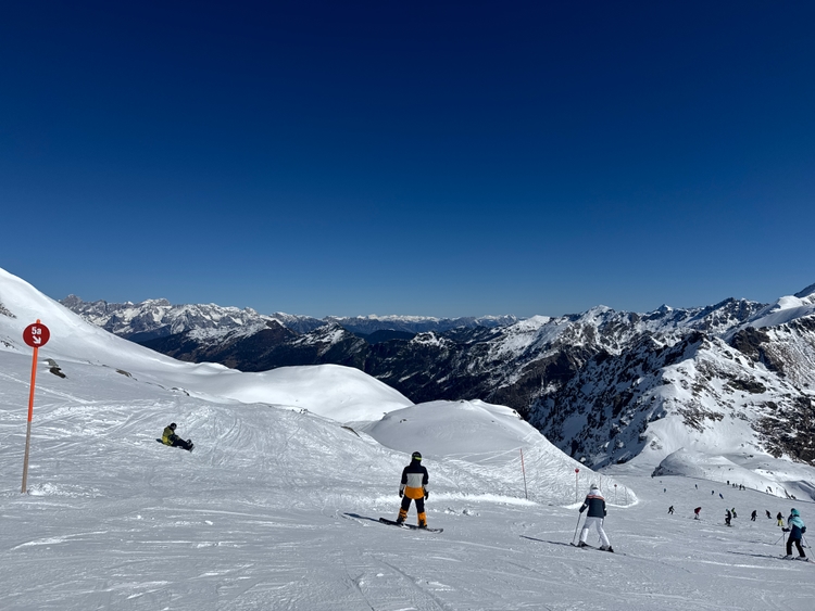 Another perspective of the valley