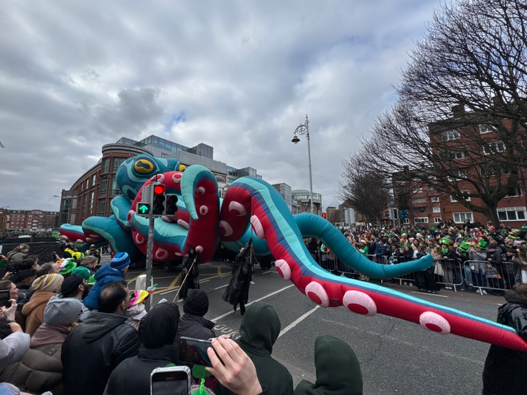 A giant octopus float