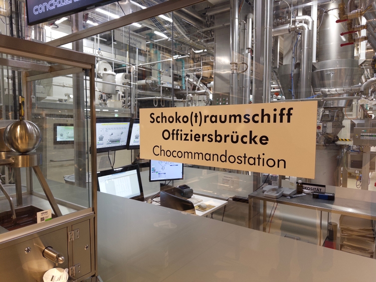 THE CHOCOMMANDSTATION