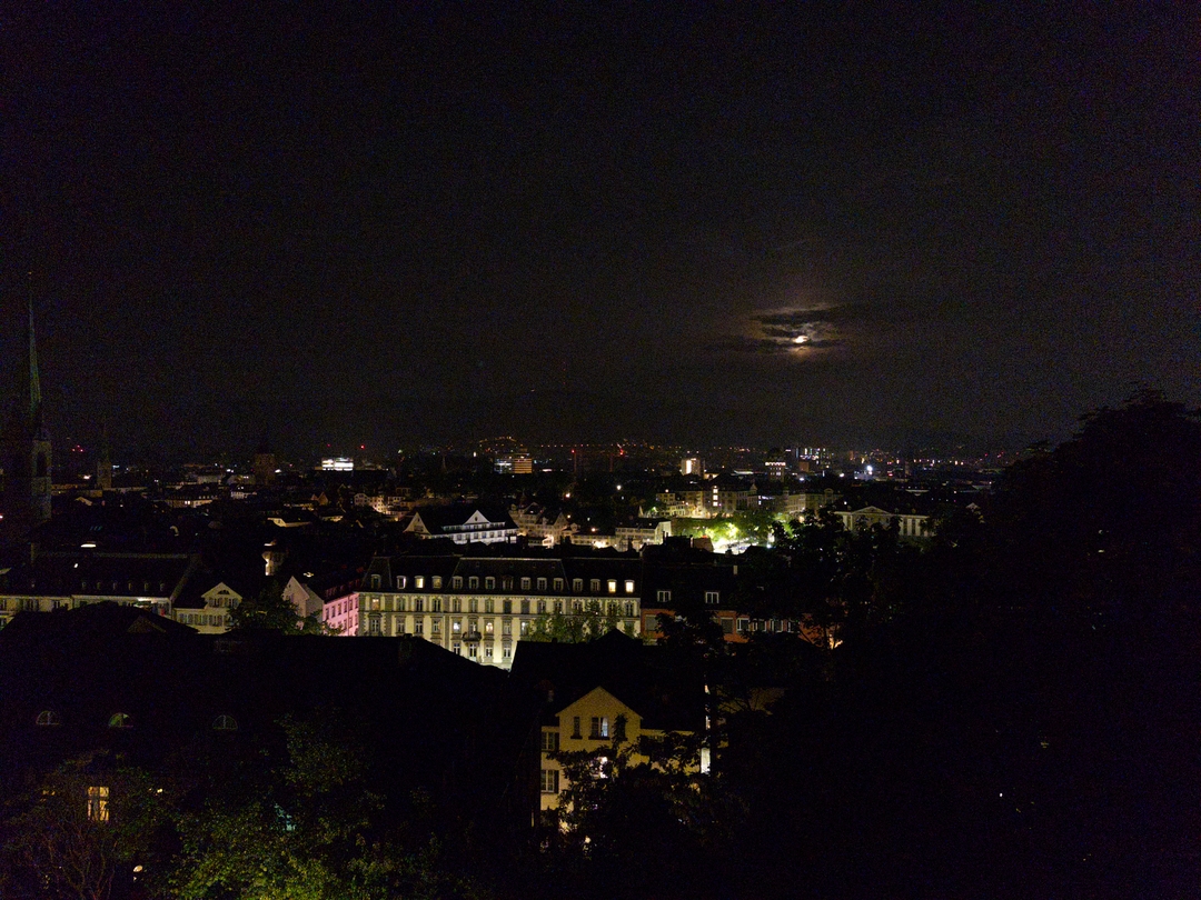 Zürich at night